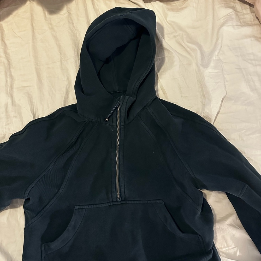 Lululemon Peacock Green Cropped Scuba pullover